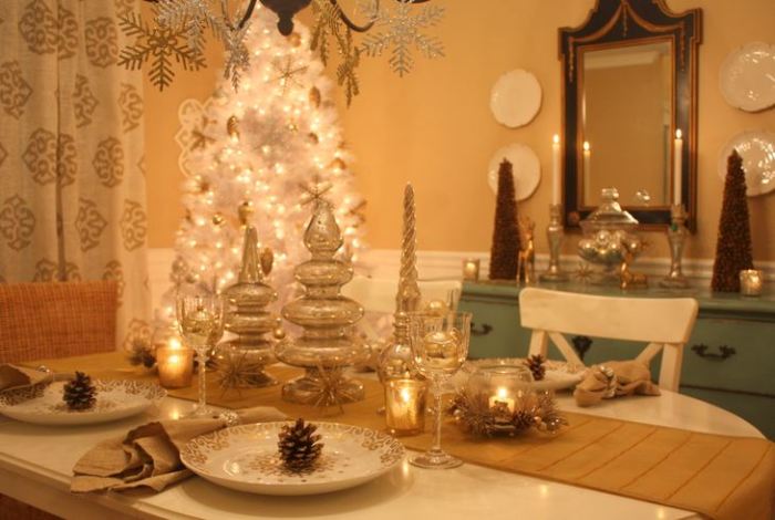 How to decorate dining room for christmas