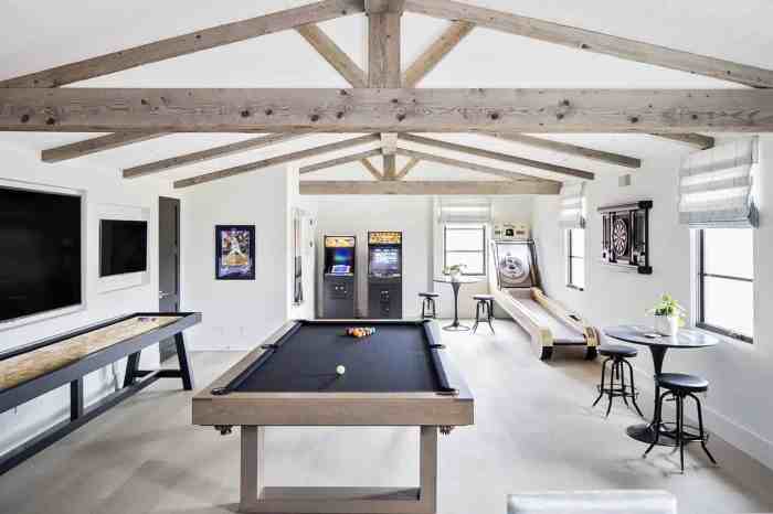 How to decorate recreation room 300 square feet