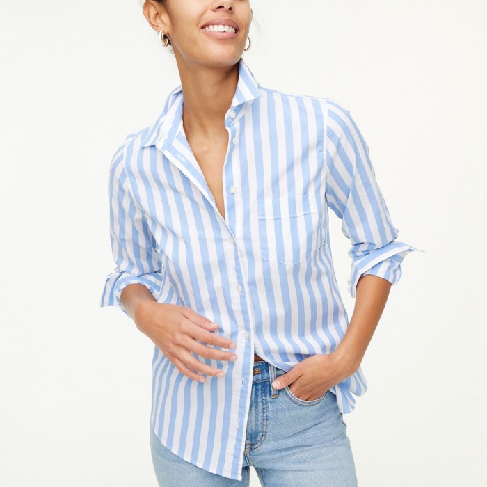 Women's poplin dress shirt